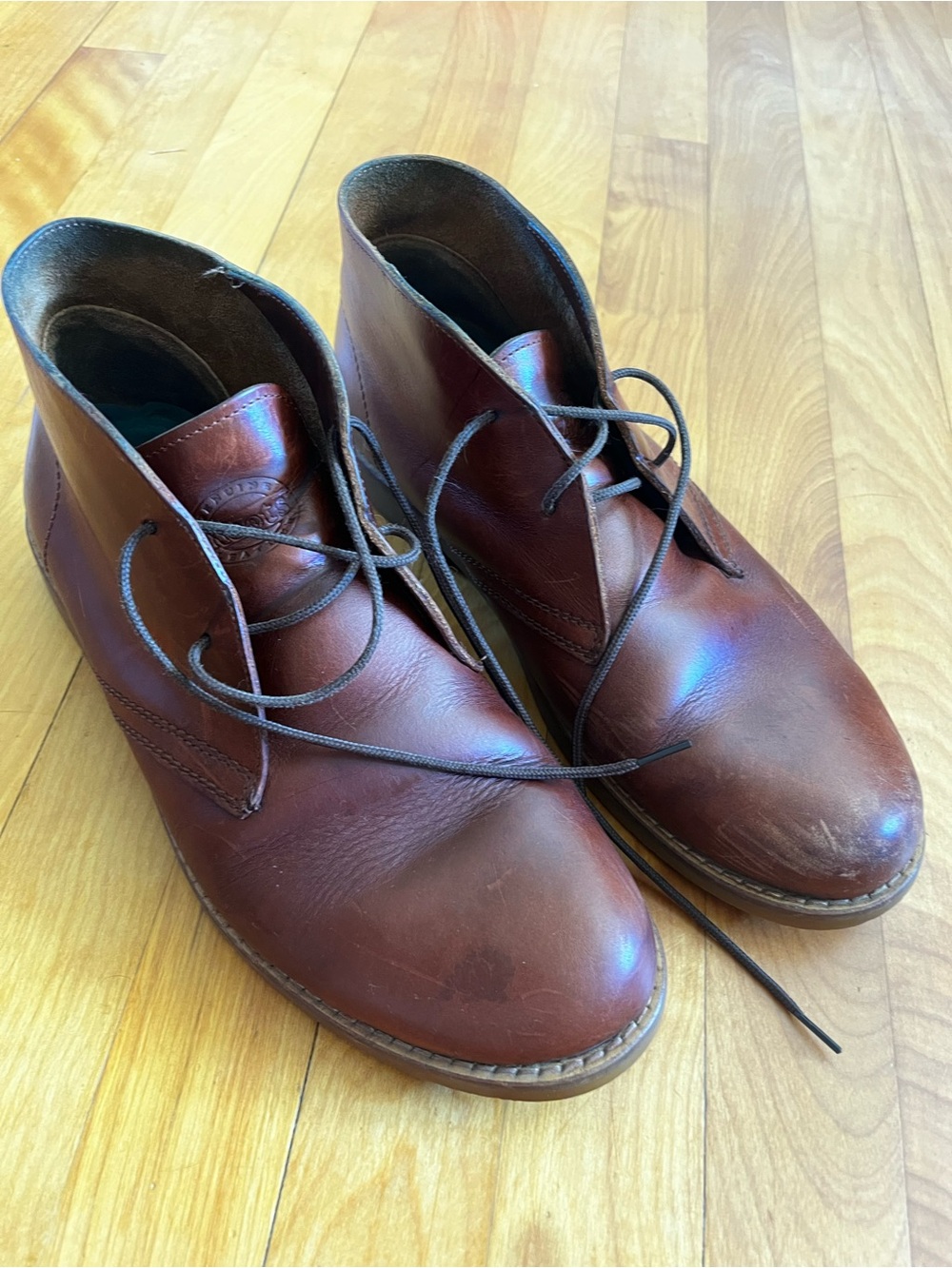 Roots Brown Leather Chukka Boots - Men's Classic Lace-Up